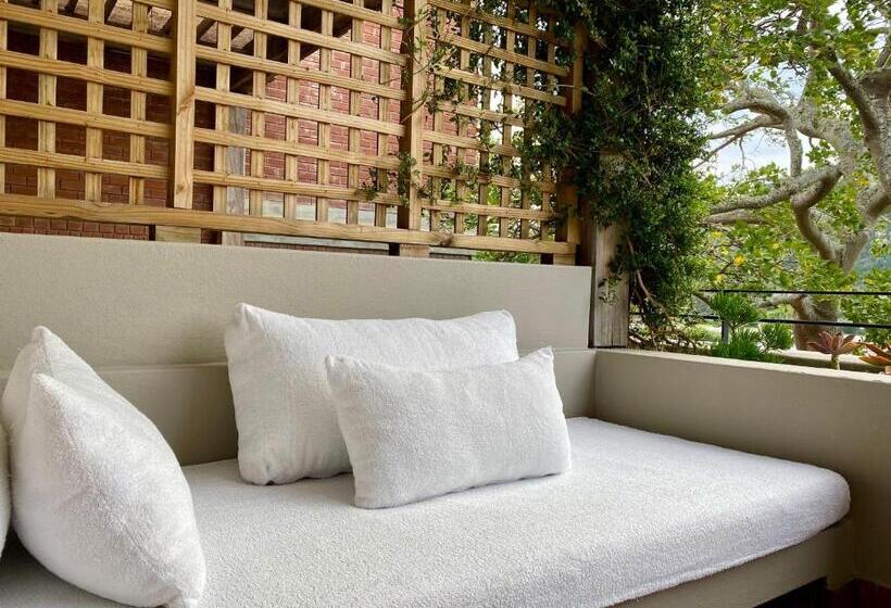 غرفة سوبيريور سرير كينج, Barrington's