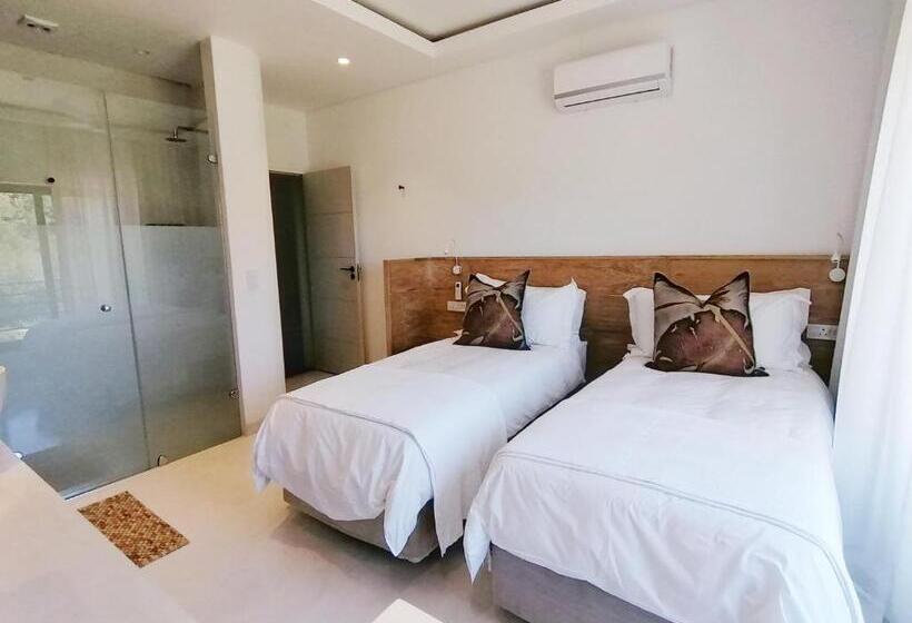 غرفة قياسية, Barrington's