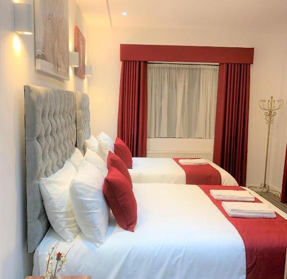 Camera Tripla Standard, Green View