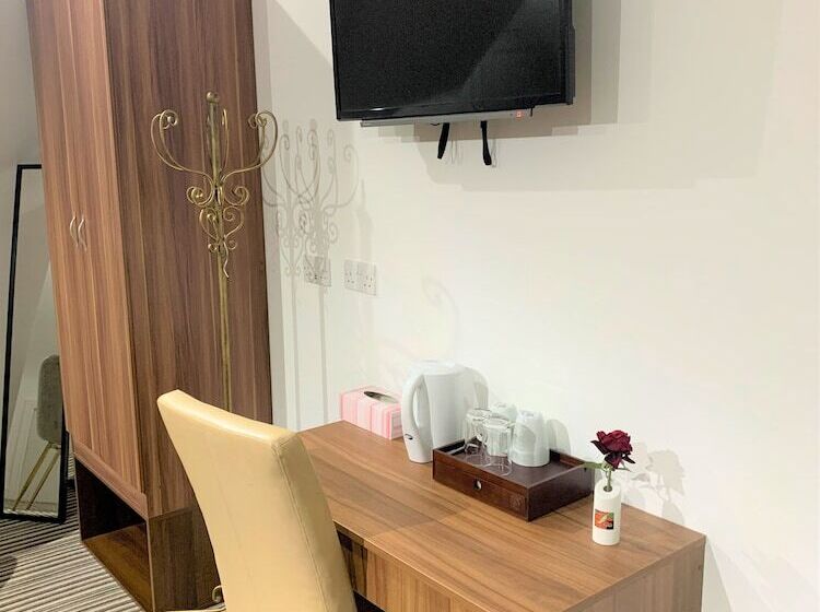 Camera Deluxe, Green View