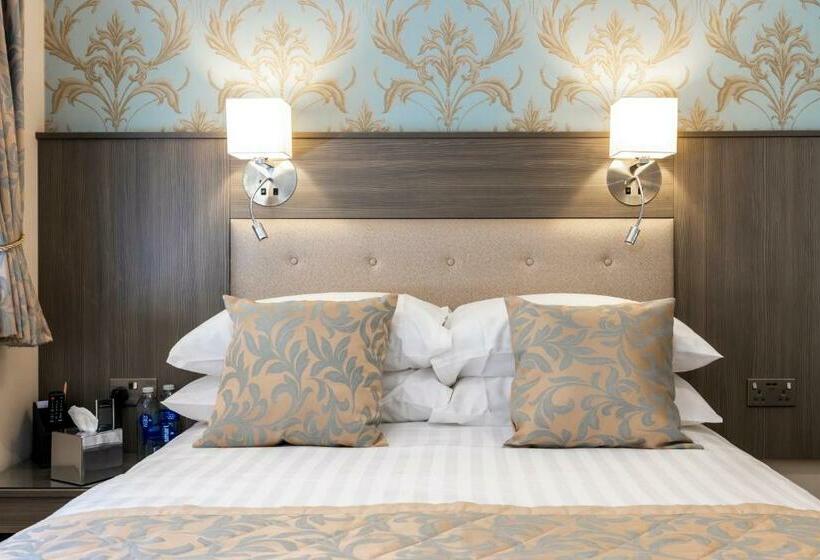 חדר סטנדרט עם מיטת קינג, Kingfisher Hotel, Golf And Country Club