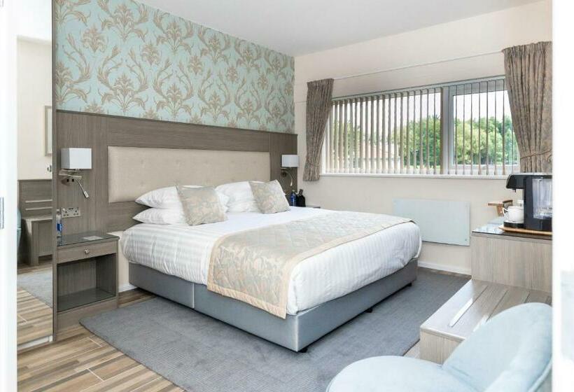 غرفة قياسية سرير كينج, Kingfisher Hotel, Golf And Country Club