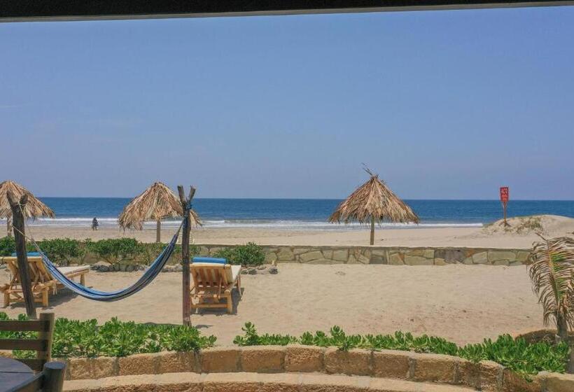 디럭스 방갈로, El Refugio De Vichayito