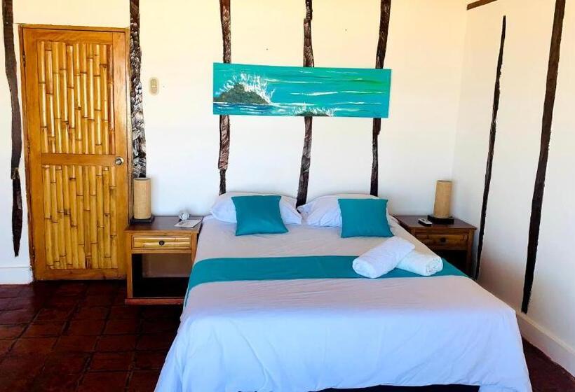 바다 전망 스탠다드 방갈로, El Refugio De Vichayito