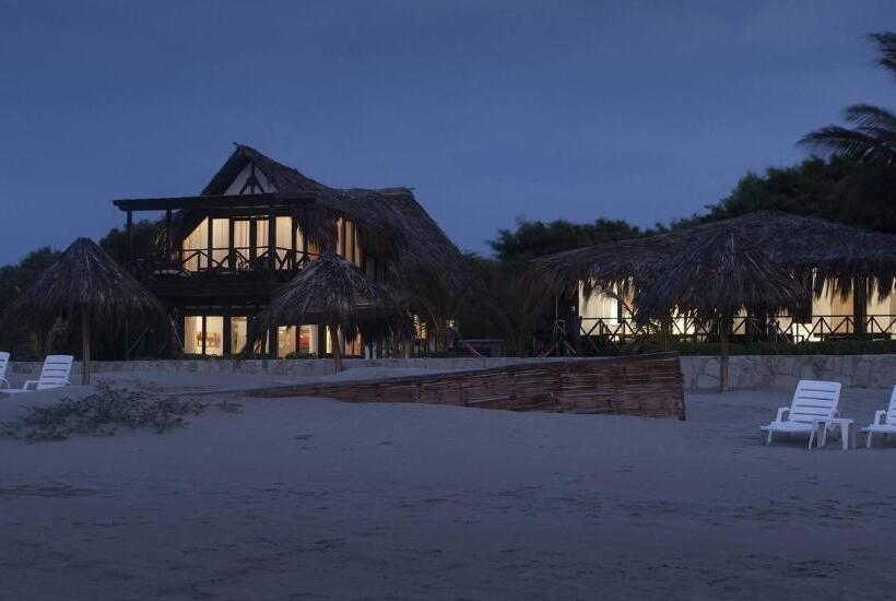 패밀리 방갈로 바다 전망, El Refugio De Vichayito