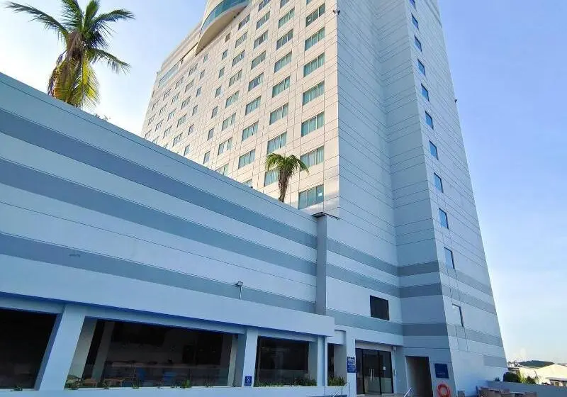 キングサイズベッドのスタンダードルーム, Four Points By Sheraton Batam