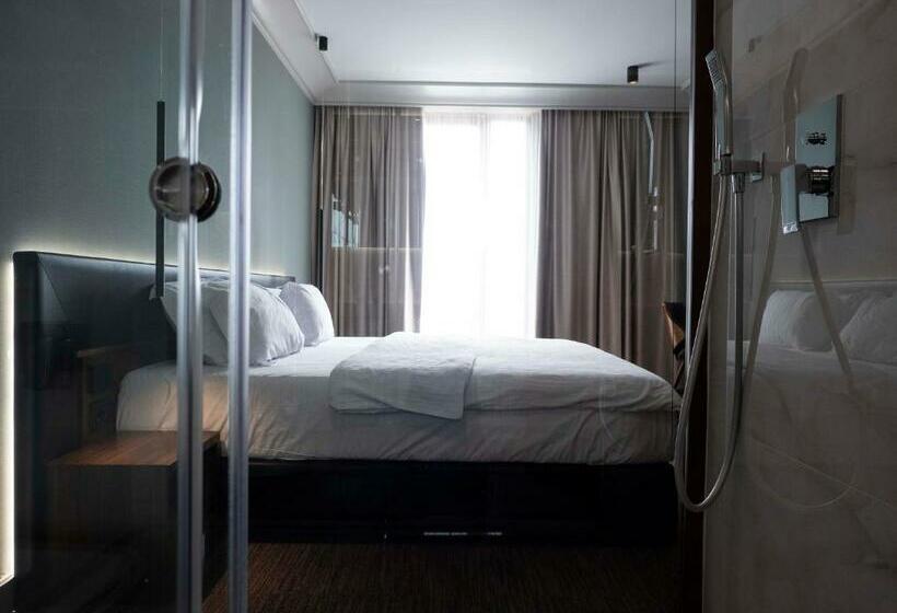 חדר סטנדרט נוף לבריכה, Select Hill Resort