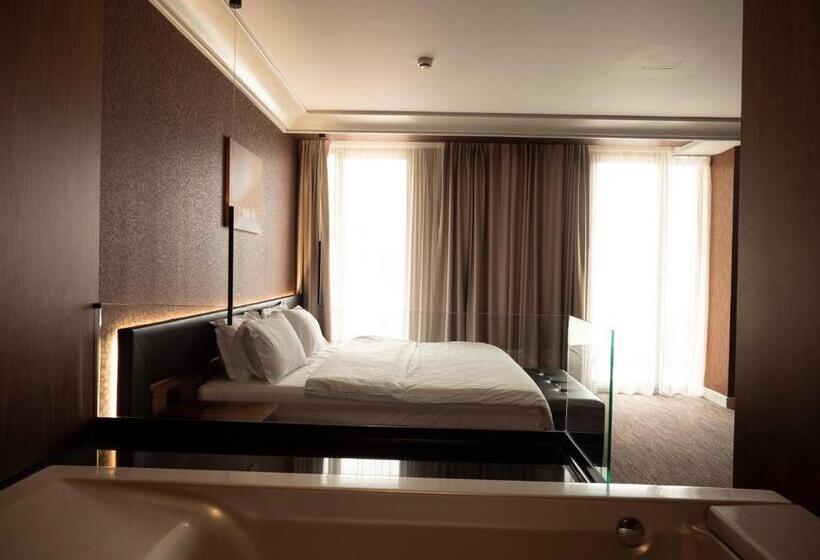 סוויטת סופריור, Select Hill Resort