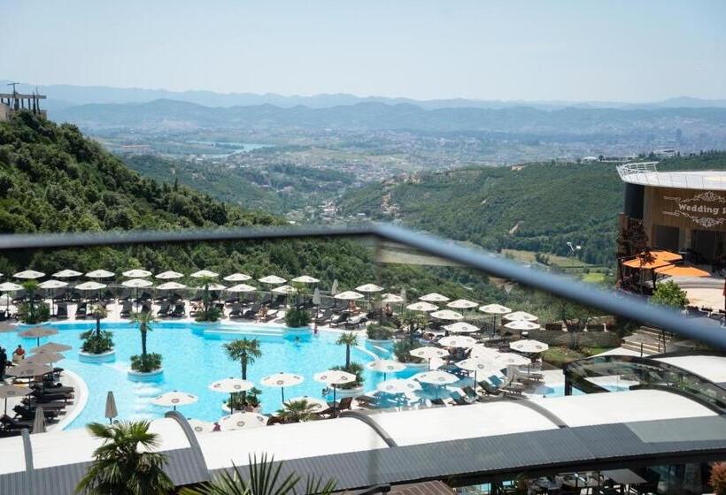 이그제큐티브 스위트, Select Hill Resort