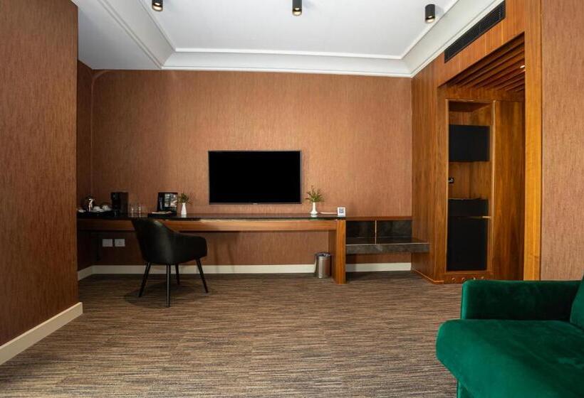 סוויטת סופריור, Select Hill Resort