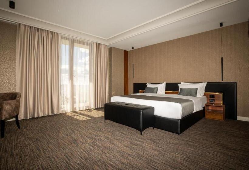 이그제큐티브 스위트, Select Hill Resort