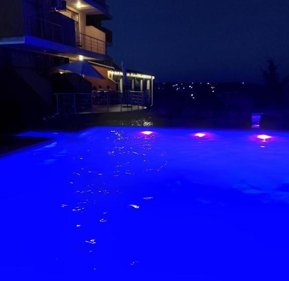 غرفة عائلية مطلّة علي البحر, Villa Lavanda