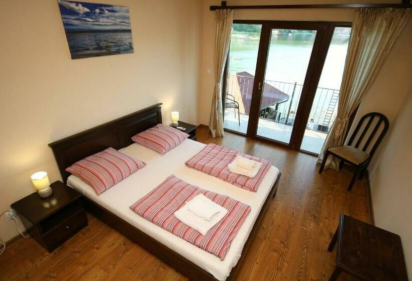 オーシャンビューデラックスルームバルコニー付き, Vila Golful Dunării