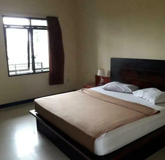 Camera Standard, Surya Hotel & Resort