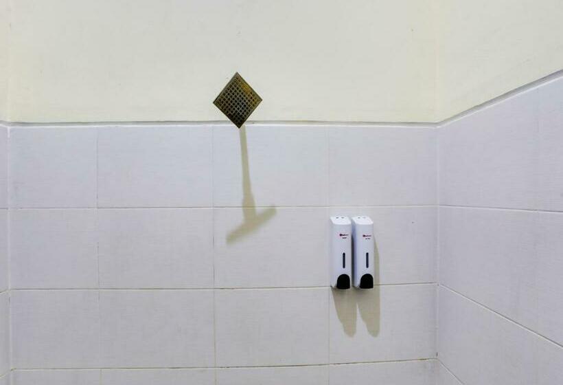 豪华房间, Urbanview Hotel Bergas Indah Bandungan By Reddoorz