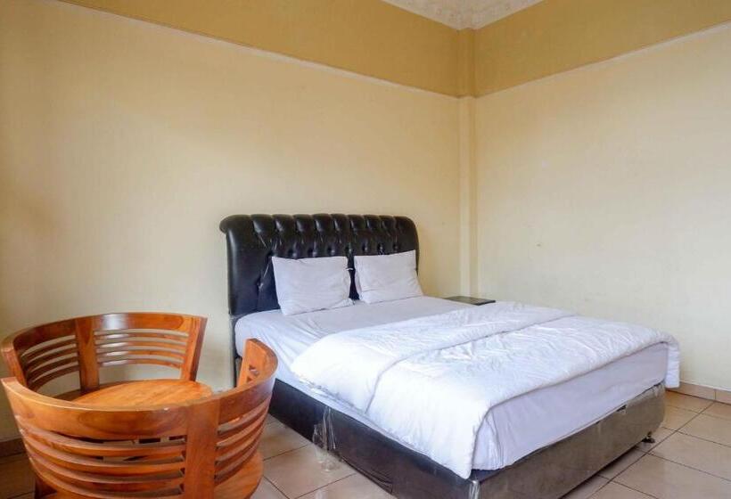 豪华房间, Urbanview Hotel Bergas Indah Bandungan By Reddoorz