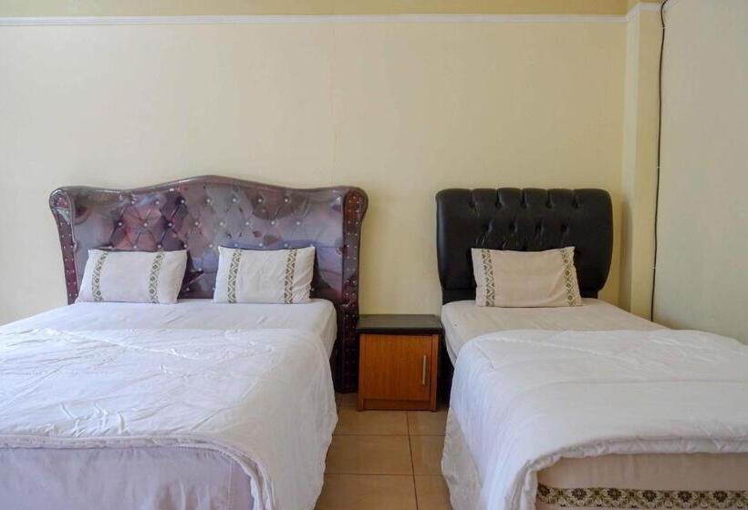 家庭间, Urbanview Hotel Bergas Indah Bandungan By Reddoorz