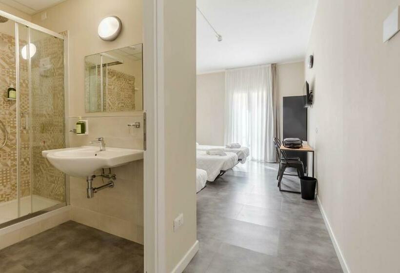 Номер Комфорт, Piccolo Catalunya Hostel