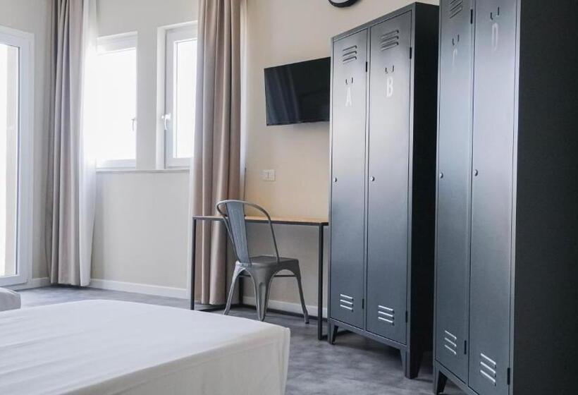 Номер Комфорт, Piccolo Catalunya Hostel