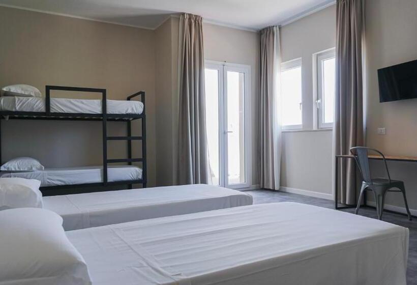 Номер Комфорт, Piccolo Catalunya Hostel