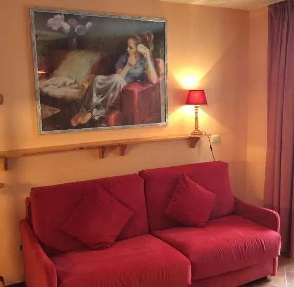 スタンダードスタジオ, Residenze Sonnenschein Casa Rossa