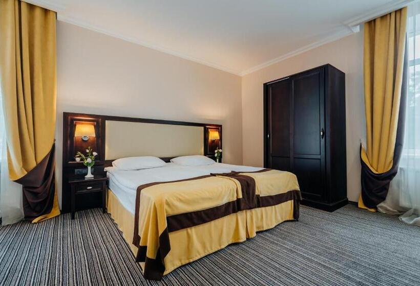 חדר סופריור, Optima Collection Chernihiv