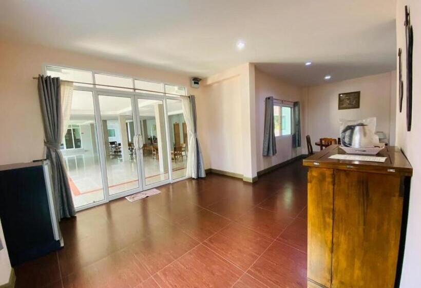 Suite, Baan Suan Khun Yaiy