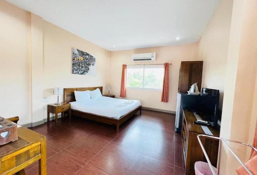 Quarto deluxe, Baan Suan Khun Yaiy