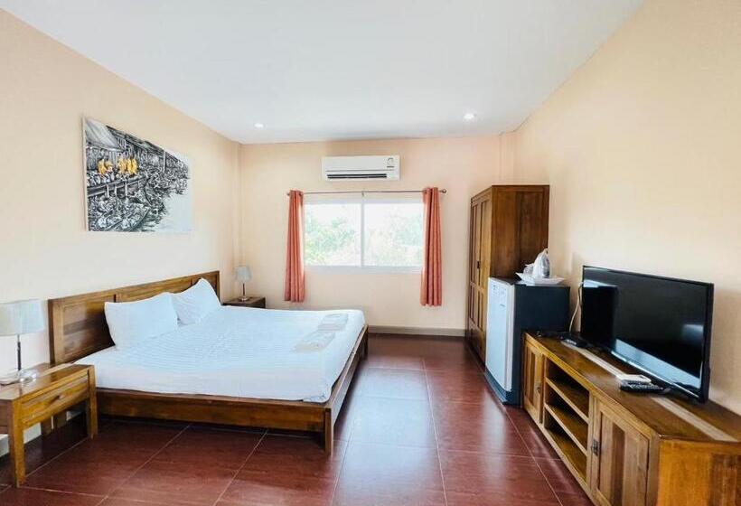 Quarto deluxe, Baan Suan Khun Yaiy