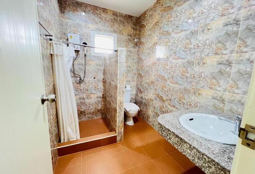 Suite Familiar, Baan Suan Khun Yaiy