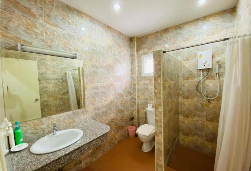 Suite Familiar, Baan Suan Khun Yaiy