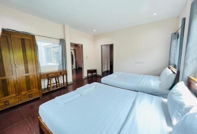 Suite, Baan Suan Khun Yaiy