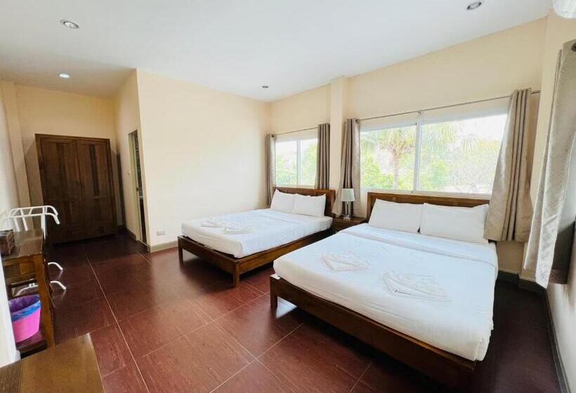 Suite Familiar, Baan Suan Khun Yaiy