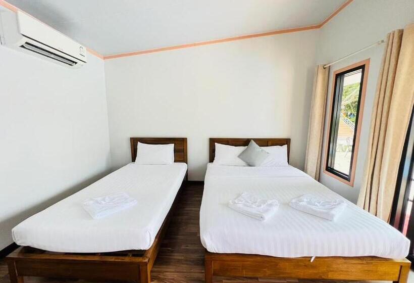 Quarto familiar vista piscina, Baan Suan Khun Yaiy