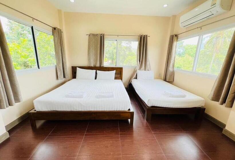 Suite Familiar, Baan Suan Khun Yaiy