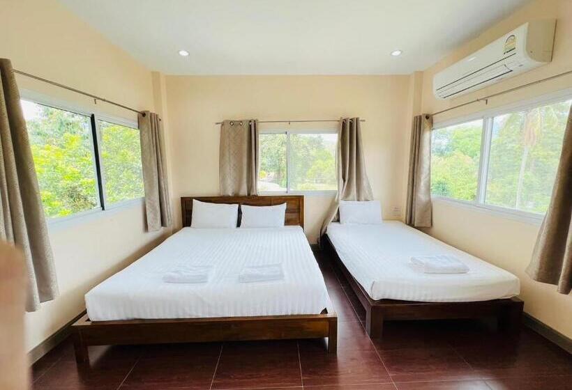 Suite Familiar, Baan Suan Khun Yaiy