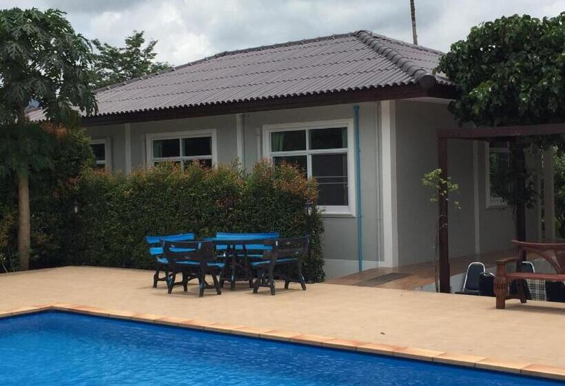 Трехместный Номер Стандарт Вид на Сад, Baan Suan Khun Yaiy