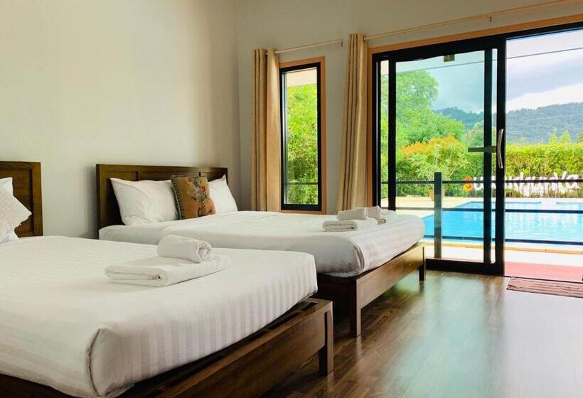 Quarto familiar vista piscina, Baan Suan Khun Yaiy