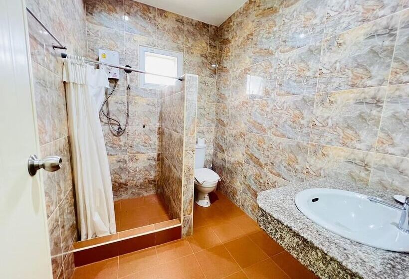 Suite Familiar, Baan Suan Khun Yaiy