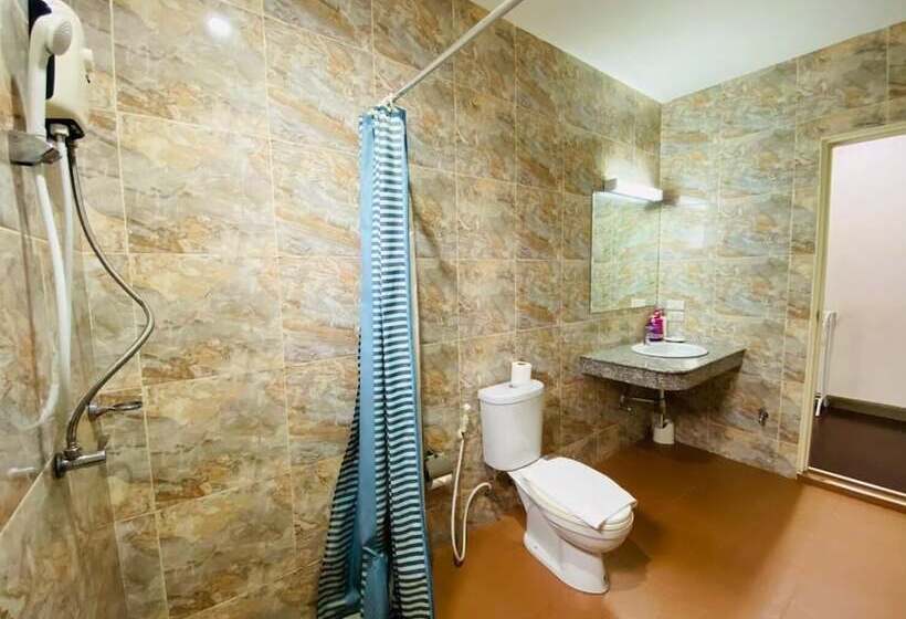 Suite, Baan Suan Khun Yaiy