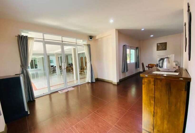 Suite, Baan Suan Khun Yaiy