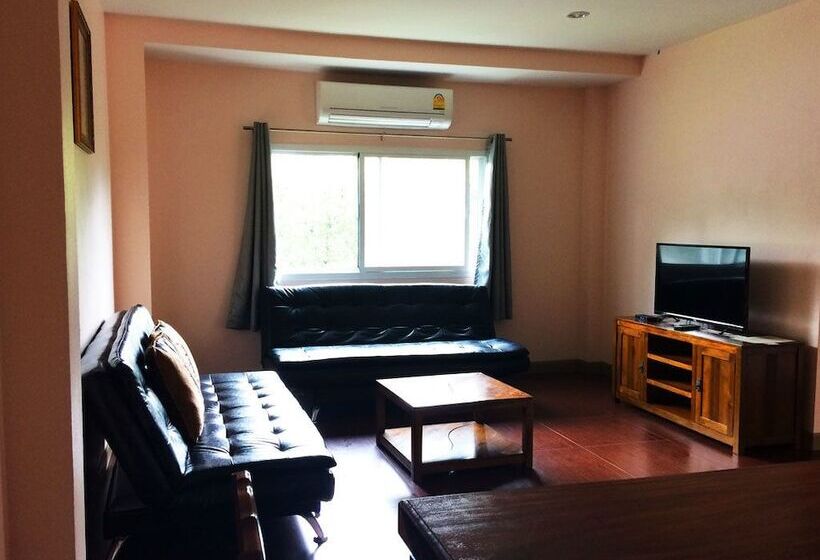 Suite, Baan Suan Khun Yaiy