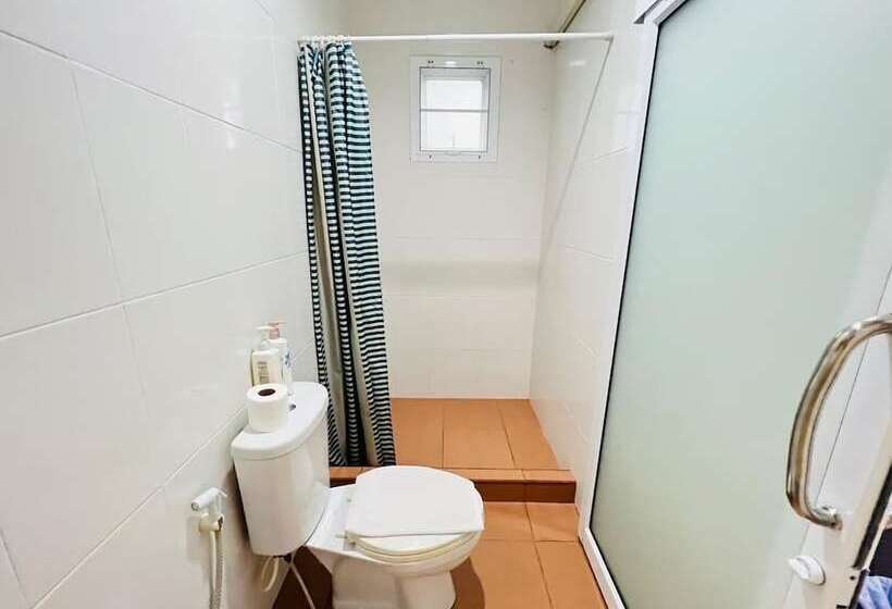 Casa 1 Dormitório, Baan Suan Khun Yaiy