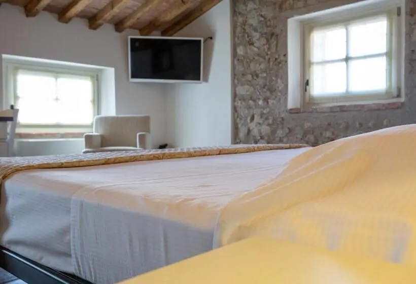 スタンダードスタジオ, Residence Corte San Carlo