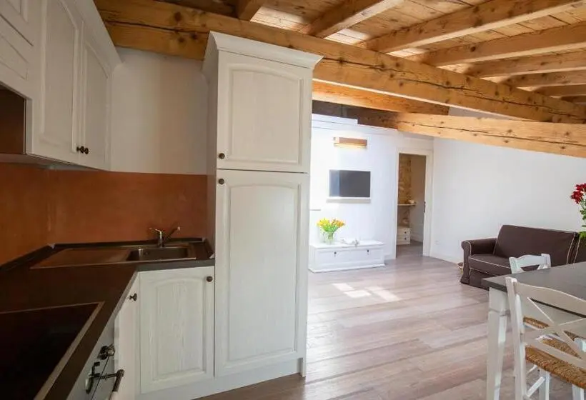 庭の見える１ベッドルームアパートメント, Residence Corte San Carlo