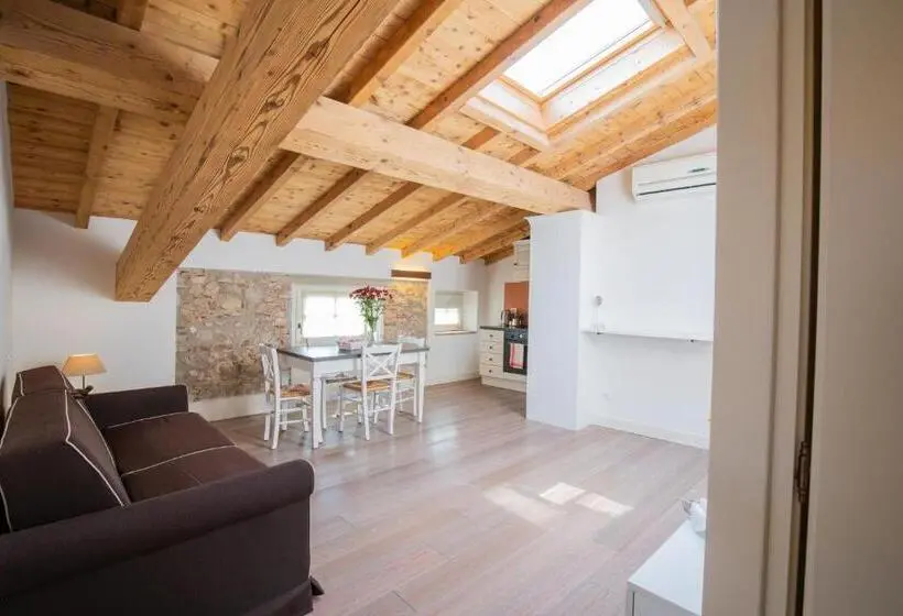 庭の見える１ベッドルームアパートメント, Residence Corte San Carlo