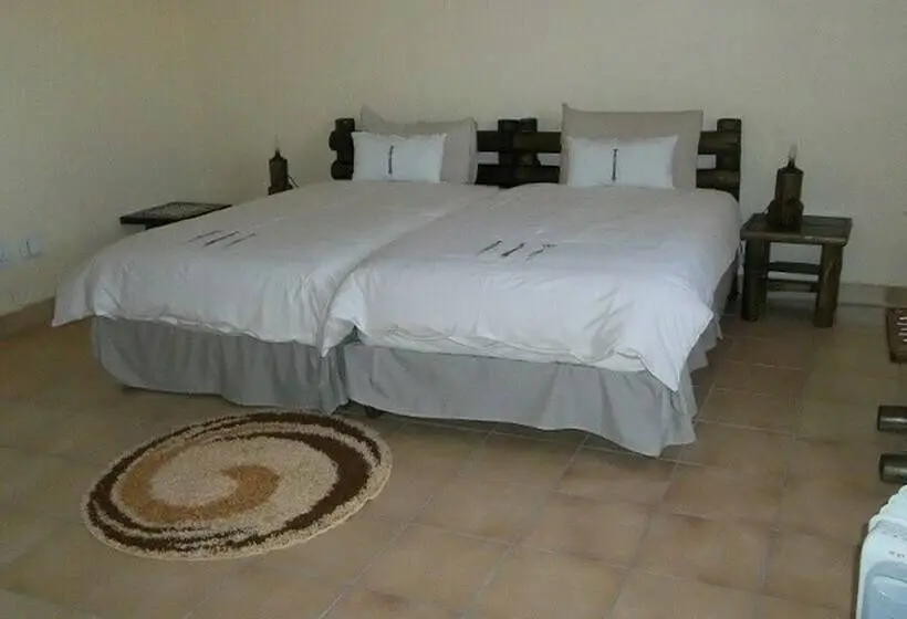 エクゼクティブトリプル, Stiba Guest House
