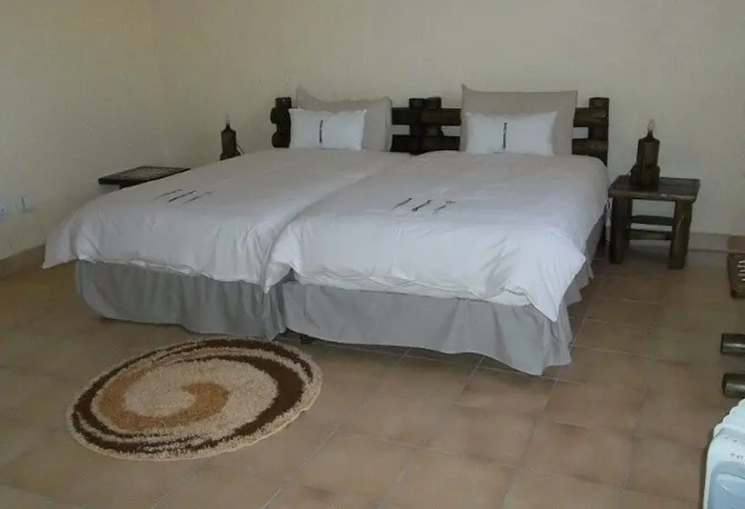 エクゼクティブトリプル, Stiba Guest House