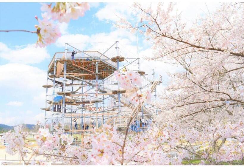 إستوديو قياسى, Business Green  Hino