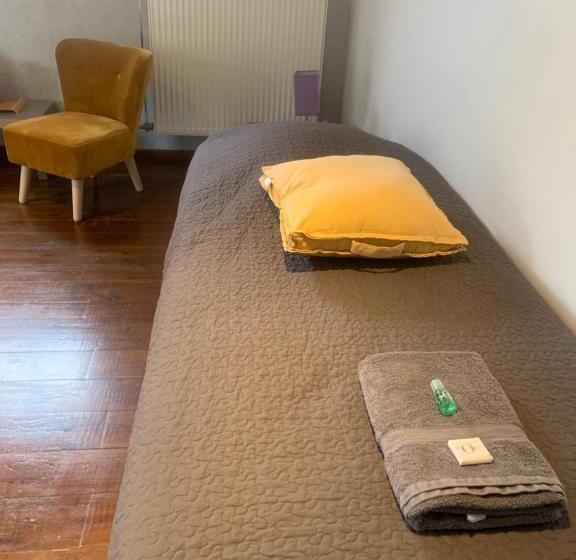 Семейный Номер, Chapeauveau Gîte   B&b   Events